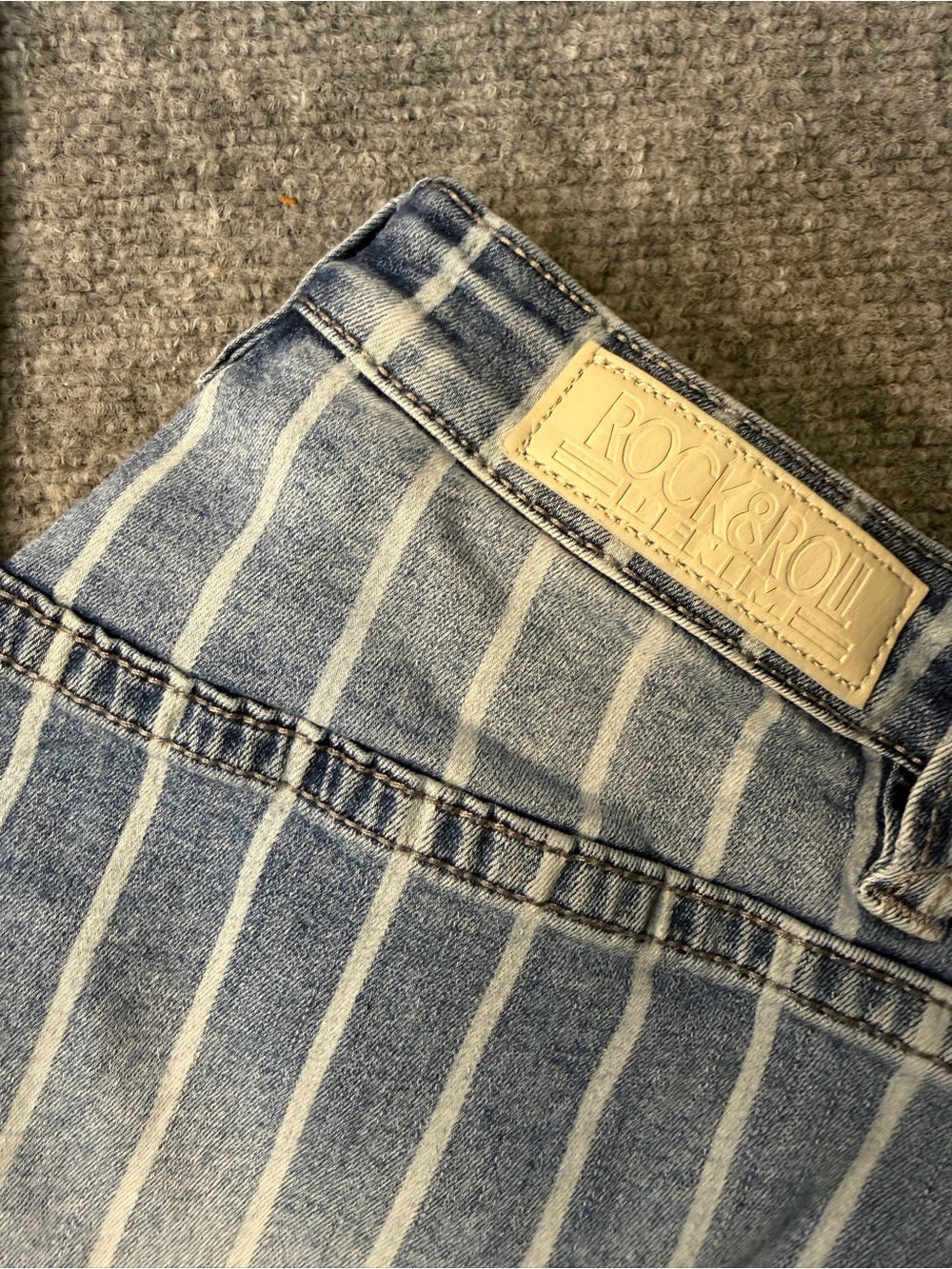 Rock & Roll Denim Jeans - Picture 4 of 9